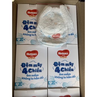 Bỉm Huggies size M4 đệm mây 4 chiều mới nhất