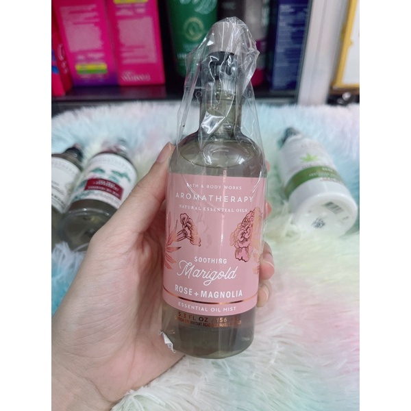 Xịt Thơm Gối Bath and Body Works Aromatherapy Essential Oil Mist 156ml.