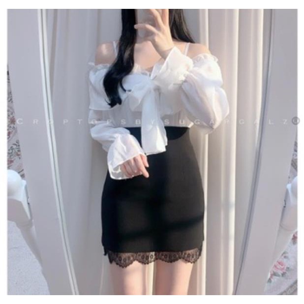 Áo croptop hai dây trễ vai tay dài nơ ngực retro - by SGGz 2021 ˇ