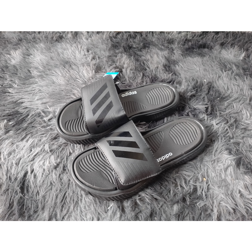 Dép Alphabounce QC 2 màu đen trắng