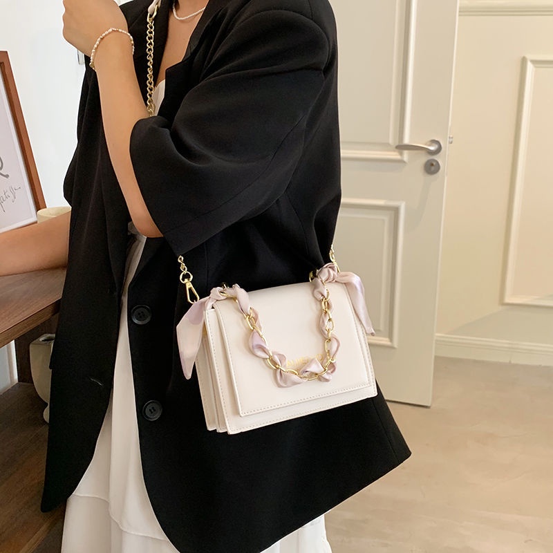 Túi đeo chéo phối dây xích thời trang hè thanh lịch sang trọng cho nữ 2021