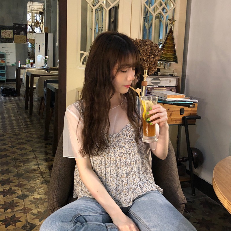 Áo chiffon in họa tiết hoa hai lớp phong cách Hàn Quốc xinh xắn | BigBuy360 - bigbuy360.vn