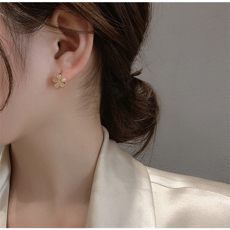 Khuyên Tai Hình Hoa Đính Đá Opal Phong Cách Hàn Quốc Thời Trang Mới 2022 Dành Cho Bạn Nữ