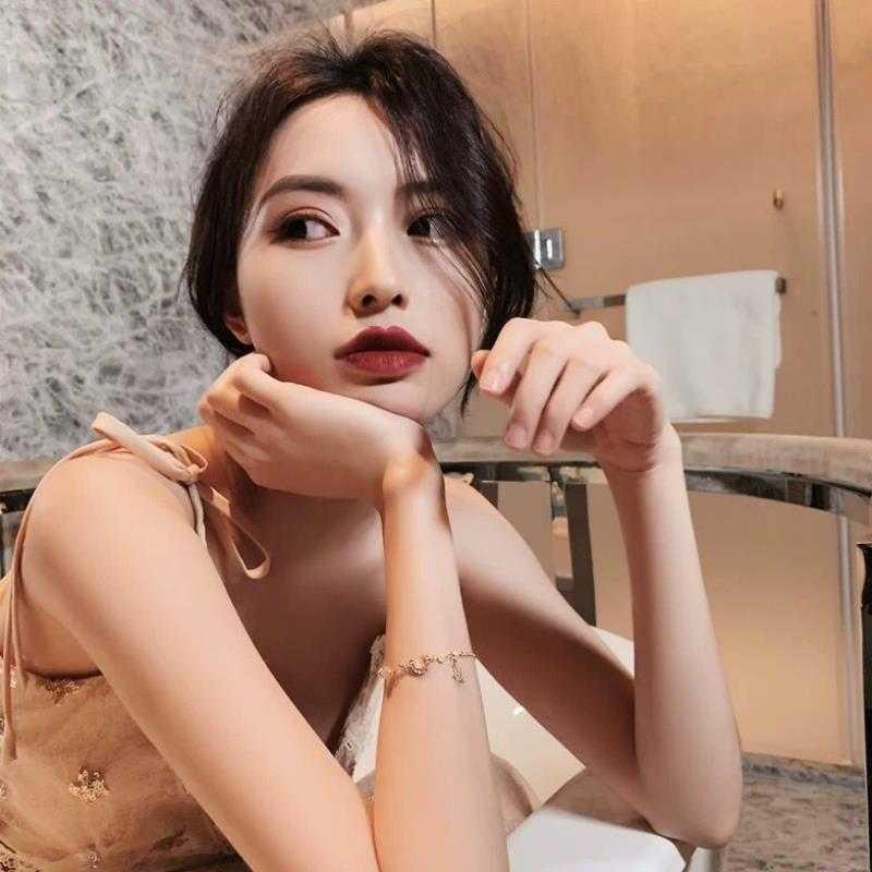 Vòng Tay Hình Mặt Trăng Phong Cách Hàn Quốc Chất Lượng Cao