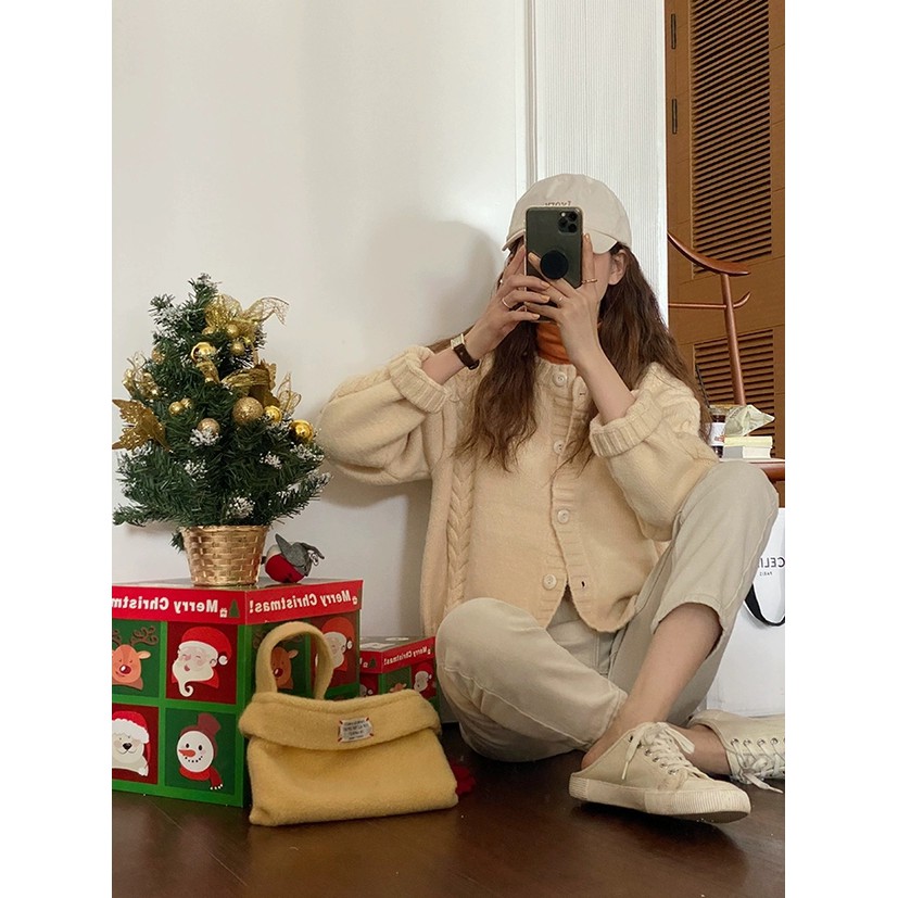 Hàng Sẵn_Áo len sáp mềm màu đỏ lưới phụ nữ áo khoác len dệt kim xoắn phong cách hàn