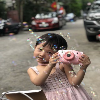 đồ chơi máy ảnh thổi bong bóng hình heo cho bé có tặng kèm dây đeo và 2 lọ dung dịch thổi bóng