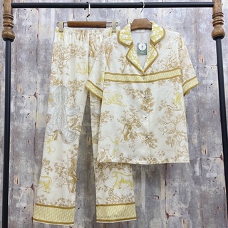 Bộ ngủ lụa tnqd hoa văn trẻ trung