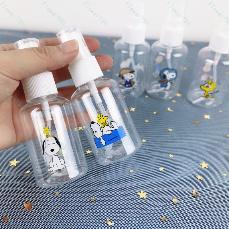 Chai xịt chiết mỹ phẩm WE FLOWER họa tiết Snoopy hoạt hình đáng yêu 50ml dành cho du lịch