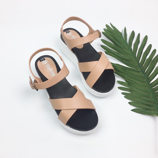 [Rẻ vô Địch] Sandal bánh mỳ quai chéo 7cm suvn