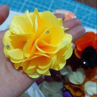 Hoa vải lụa trang trí áo váy đầm , bờm cài tóc