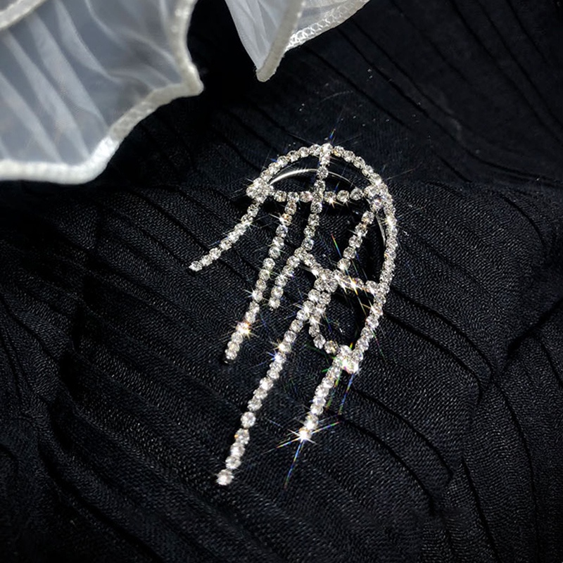 Bông tai tua rua đính đá thời trang phong cách sang trọng