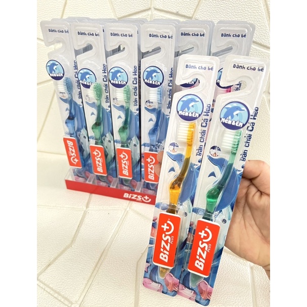 Bàn Chải Trẻ Em Cá Heo Bizs+ Plus Mềm Và Êm