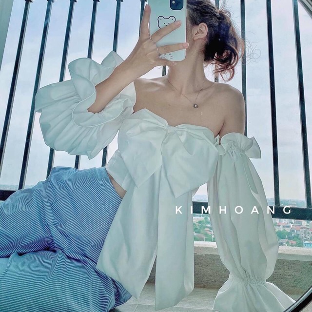 Áo croptop bẹt vai nơ siêu to