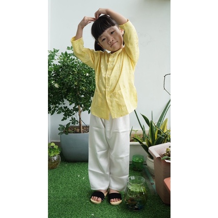 Bà Ba Gấm Hoa Bé Gái