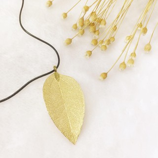 Cánh lá mạ vàng