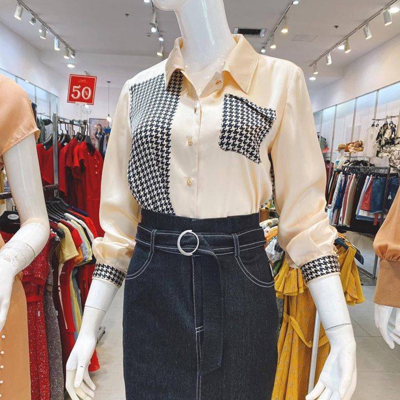 Áo sơ mi cổ đức cài cúc in họa tiết lưng Emspo SML2547