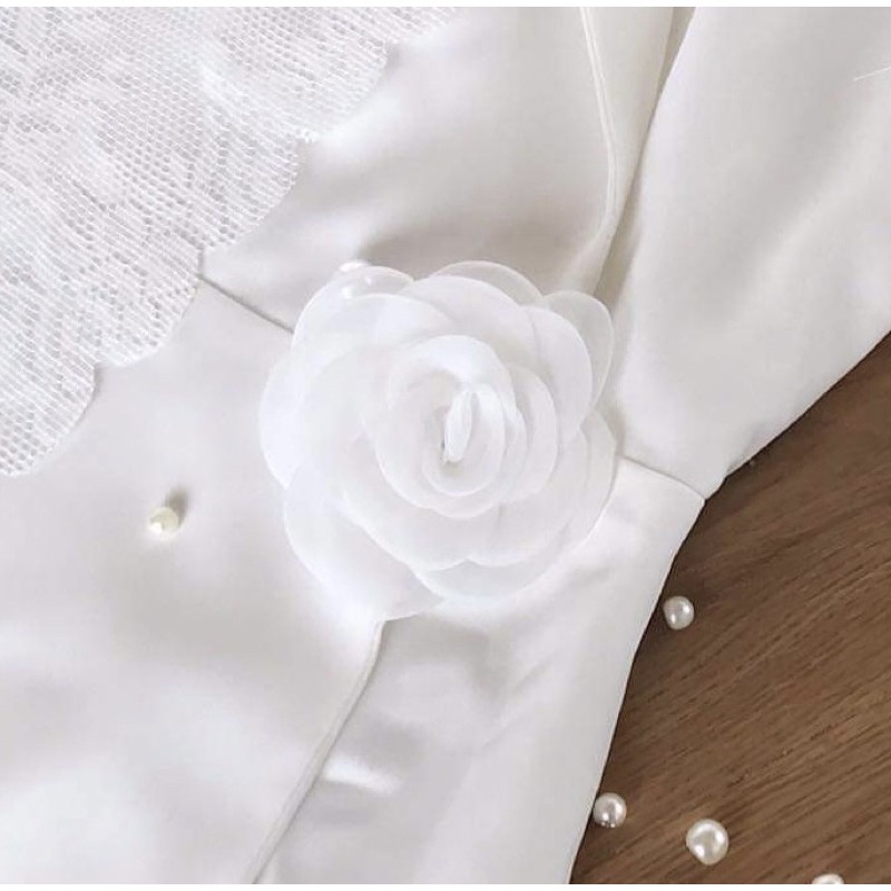 Hoa cài xiên ngọc