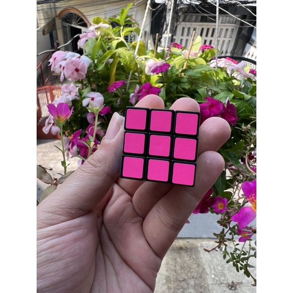 Đồ chơi Rubik giảm căng thẳng