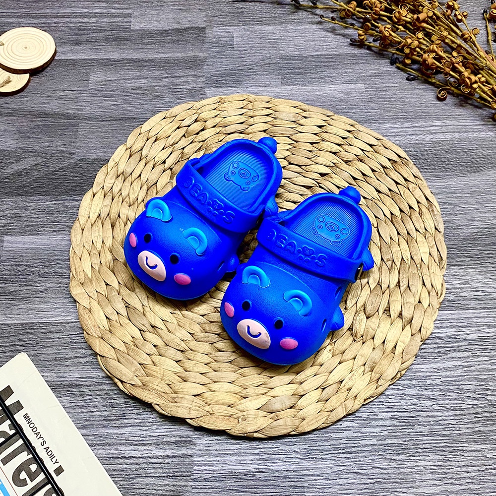 Dép sục cho bé hình gấu mang được 2 kiểu siêu cute - TT423