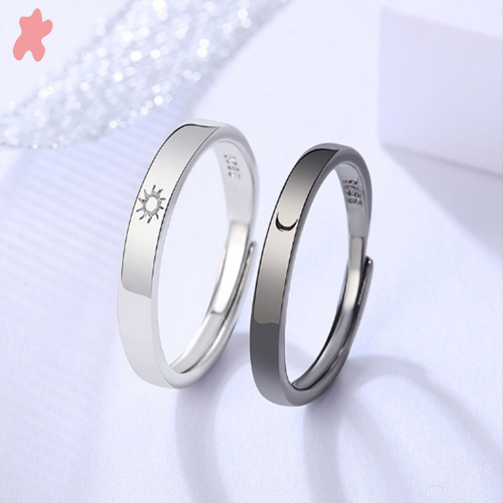 1 Đôi Nhẫn Khắc Hình Mặt Trăng Và Ngôi Sao Màu Trắng Đen Sáng Tạo Dành Cho Cặp Đôi★★★[Available]