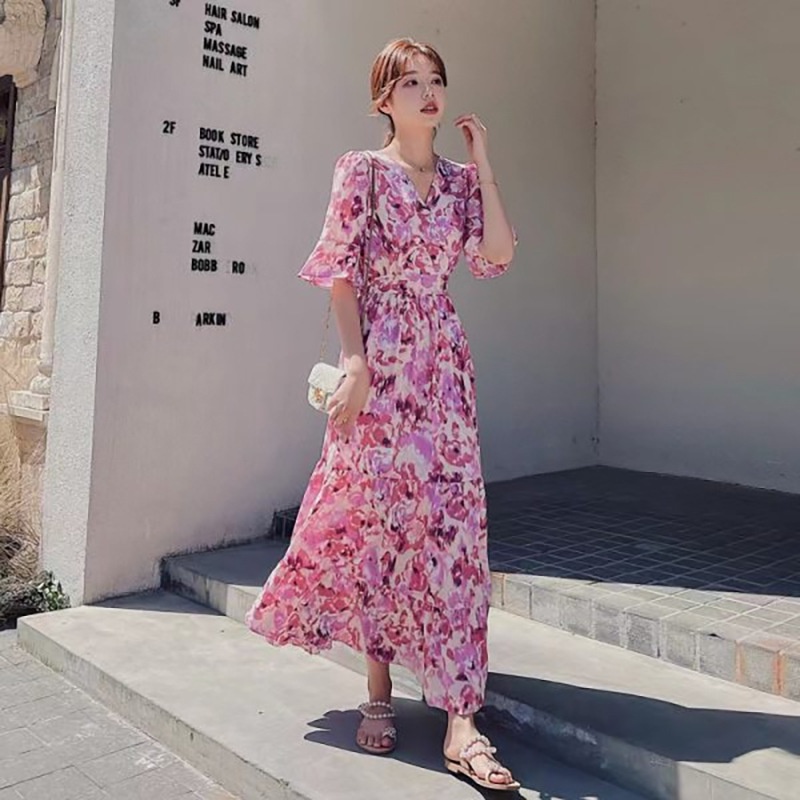 ☞Độ dài trung bình, ống tay loe cổ chữ V có độ dài trung bình Váy hoa ~ Có nếp nhăn Vòng eo mảnh mai A-Line Kỳ nghỉ bên bờ biển lớn Váy đi biển Swing