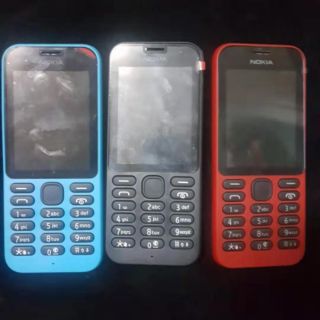 Điện thoại Nokia 215 , kèm pin sạc