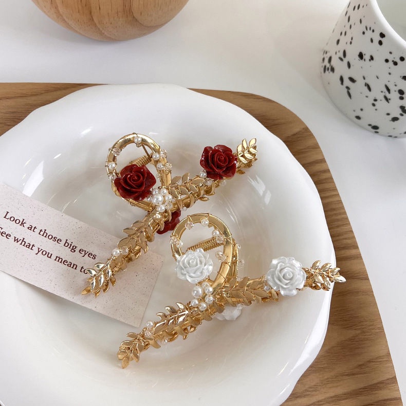 Kẹp Tóc Một Bên Đính Hoa Hồng Ngọc Trai Phong Cách Pháp Cổ Điển Cho Nữ