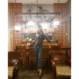 Quần Jeans Ống Loe tôn dáng