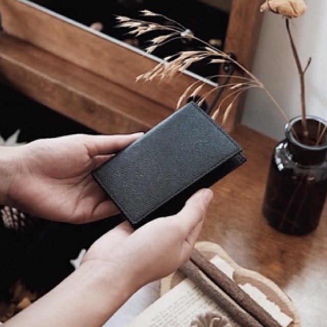 Ví da bò thật đựng thẻ Frame màu Đen nhỏ gọn có ngăn đựng ảnh - Thiết kế chính hãng từ Lemont.