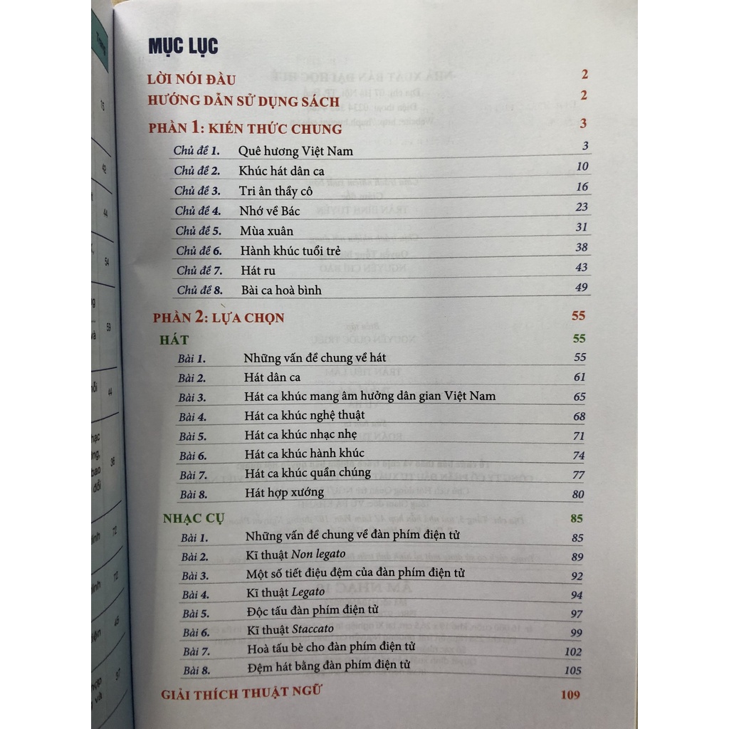 Sách giáo khoa Âm nhạc 10 Cánh Diều