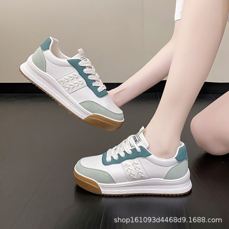 Giày Thể Thao Đế Bánh Mì Dày Dặn Xỏ Ngón Màu Trắng Tai To Phong Cách Nhật Bản Đơn Giản Dễ Phối Đồ Thu Đông Dành Cho Bạn Nữ