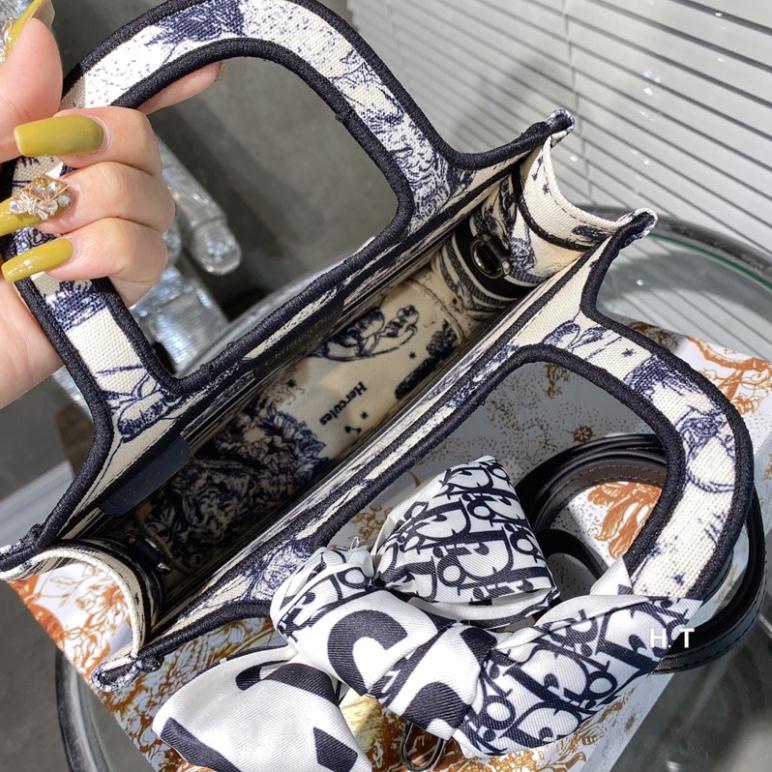 ✅Túi CD TOTEBOOK SMALL 22x24x8cm - Bản SUP [Fullbox]