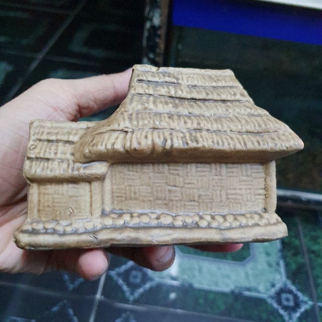 NHÀ LÁ TRANG TRÍ HỒ CÁ NON BỘ 11x6x7cm
