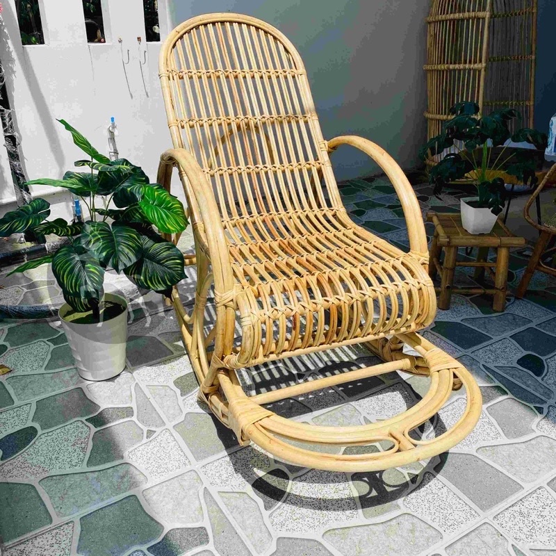 Ghế mây thư giãn bập bênh chất lượng, tạo cảm giác thoải mái cho người dùng