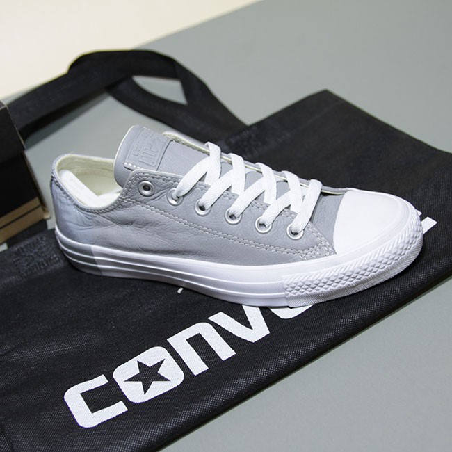 Giày Converse thấp cổ da xám CTDX05