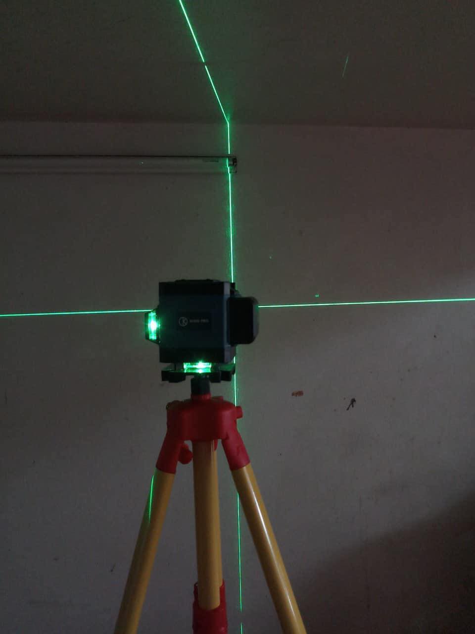Máy bắn cos laser 12 tia xanh Makita 3D-360độ có điều khiển từ xa -Tặng bộ từ hít treo tường