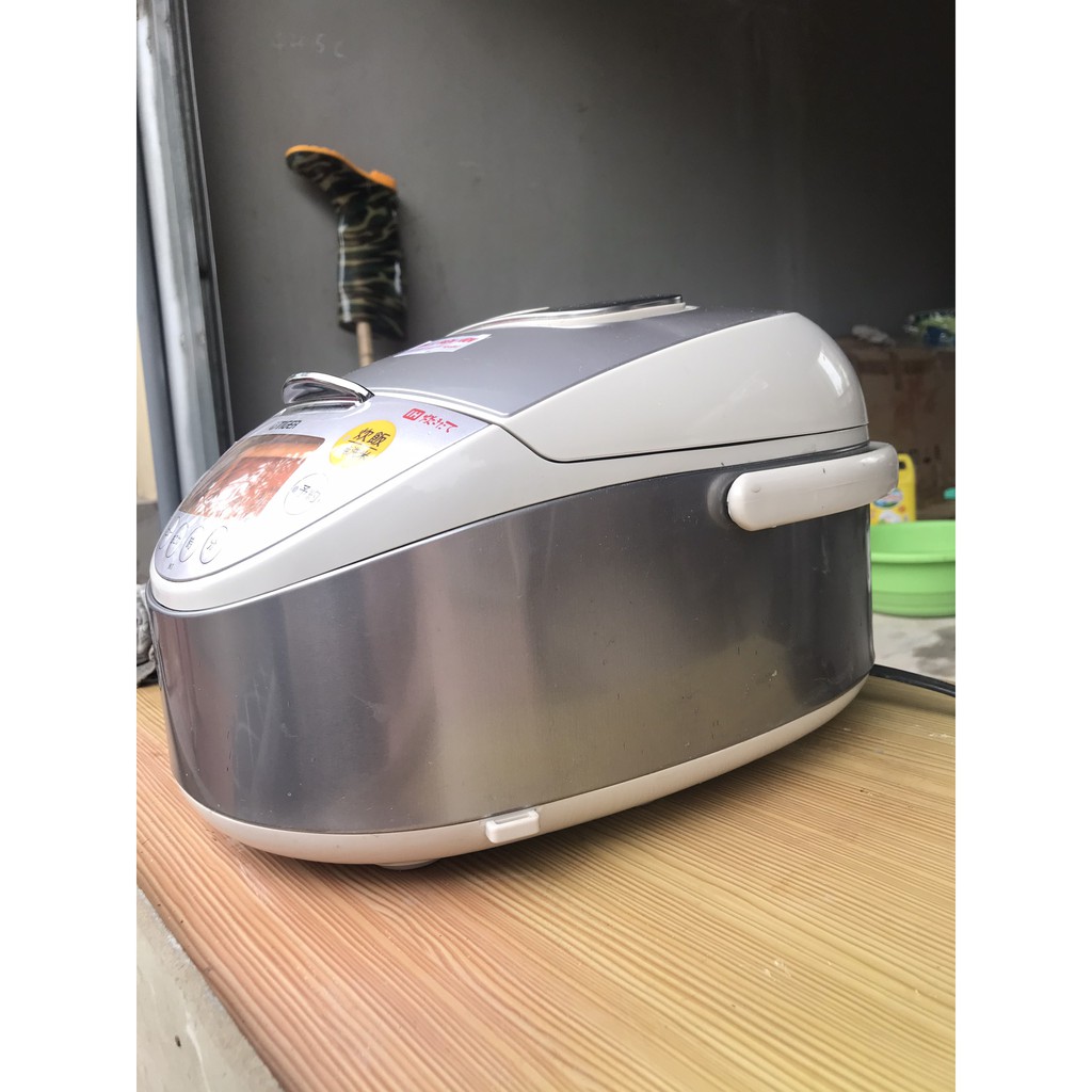 Nồi cơm cao tần Tiger 1.0l JKT-B100 đời 2013 | BigBuy360 - bigbuy360.vn