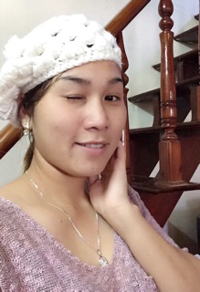 Mũ len đội lệch xinh yêu