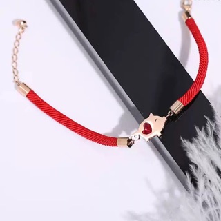 Lắc tay titan chỉ đỏ heo trái tim