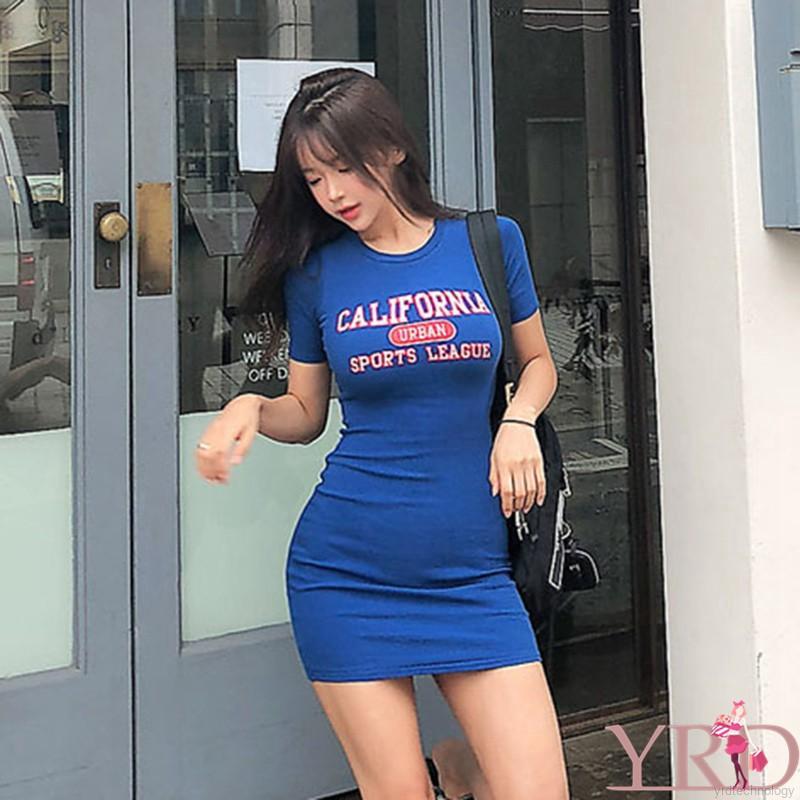 Đầm body tay ngắn hoạ tiết chữ thiết kế ôm sát quyến rũ