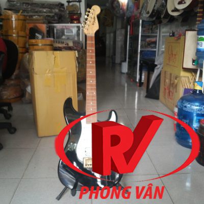 Đàn guitar điện Solo Fender