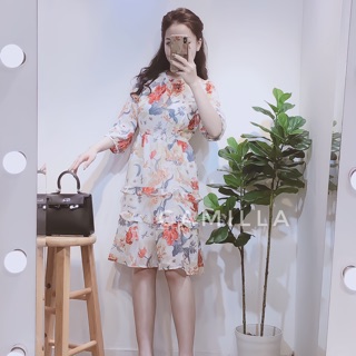 Váy xoè hoa nhí xếp ly cổ