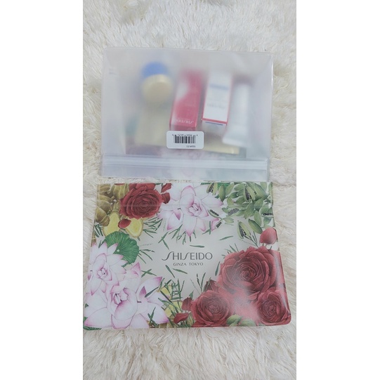 Set Dưỡng Shiseido Ginza Tokyo 5 Món Và Túi Đựng Mỹ Phẩm
