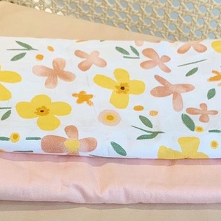 Vỏ gối ôm NOVIA họa tiết hoa nhiều màu chất cotton 100% tự nhiên - Come29