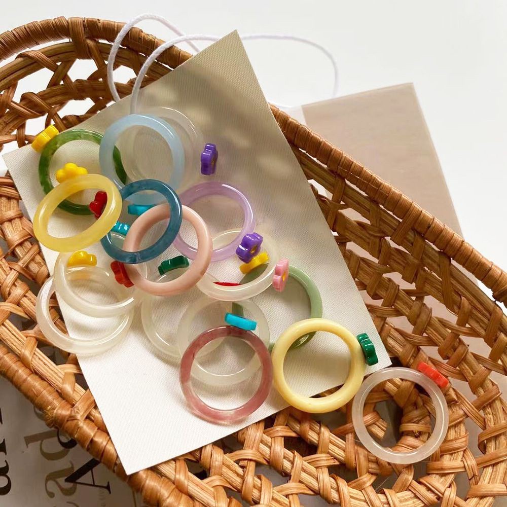 Nhẫn Nhựa Acrylic Trong Suốt Họa Tiết Hoa Nhỏ Nhiều Màu Phong Cách Vintage Cho Nữ