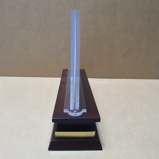 Biển chức danh đế gỗ tam cấp (12x24cm)