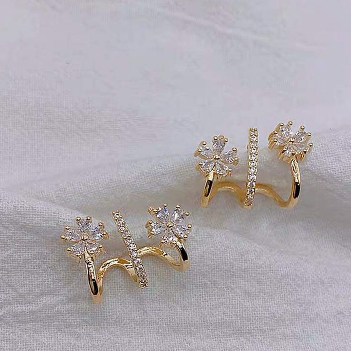 Khuyên tai bạc Khuyên cành hoa ôm vành tai Van Jewelry V10723 điệu đà