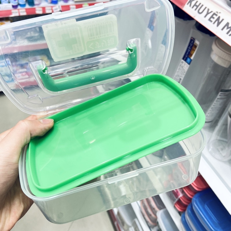 Hộp nhựa đựng dụng cụ y tế gia đình Green Nhật Bản có khoá, tay cầm