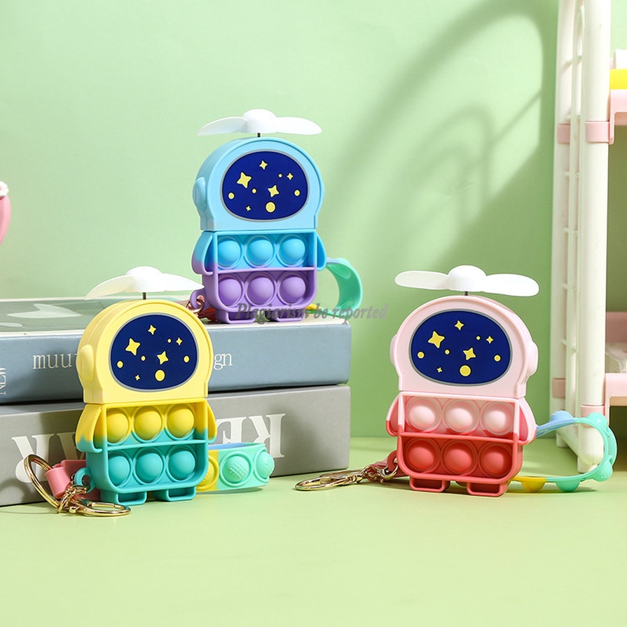 Đồ Chơi Quạt Cầm Tay Mini 3 Trong 1 Đa Chức Năng Bằng Silicone Có Móc Khóa Pop it Fidget