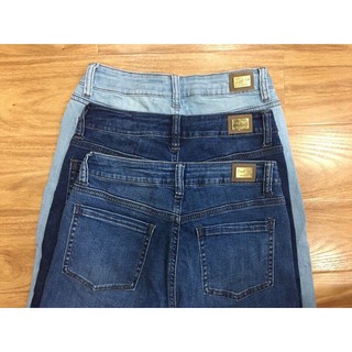 JEANS SNEAK PEEK NHẠT 26